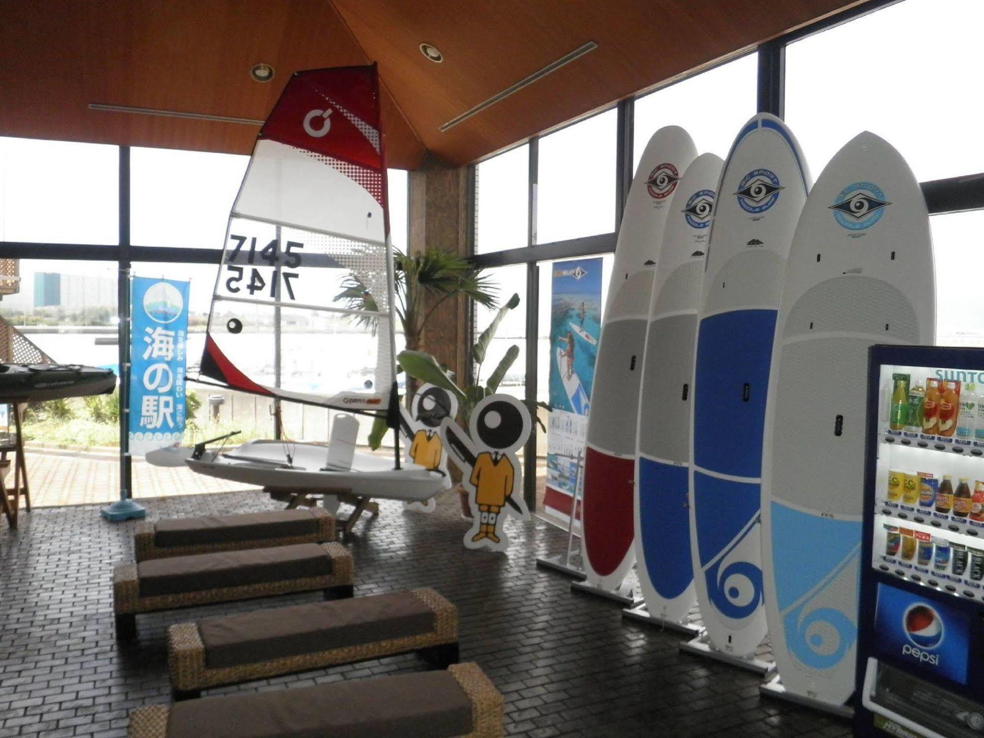 Hull Hokko Marina Osaka